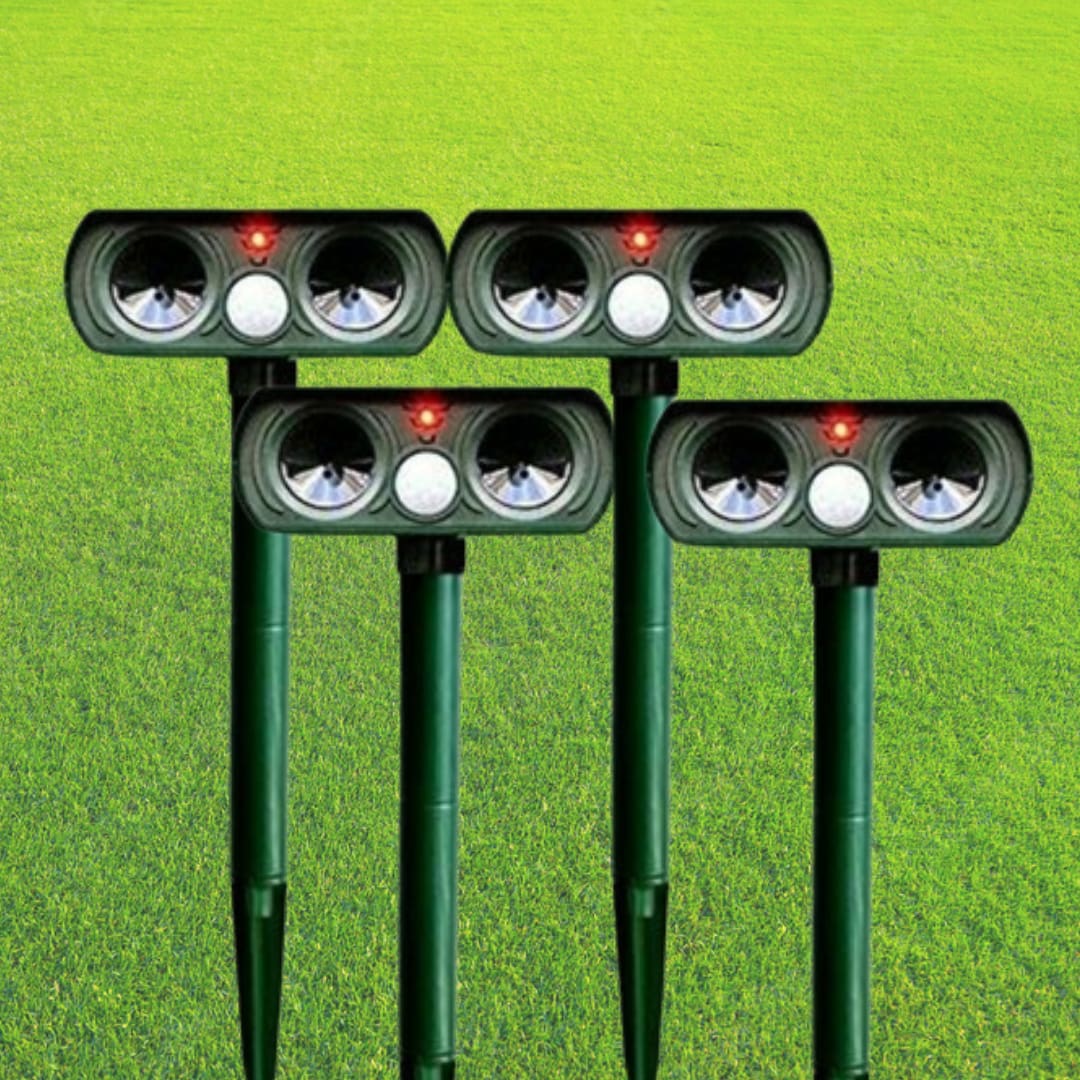 Infrared Solar Powered Animal Pest Repeller Infrared Solar Powered Animal Pest Repeller