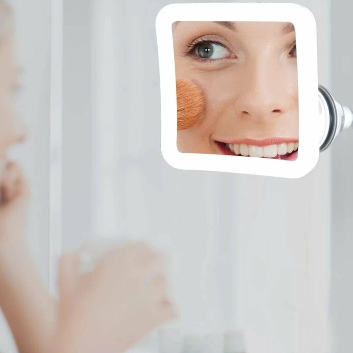 Magnifying Makeup Mirror with LED Light Magnifying Makeup Mirror with LED Light 10X - SNAPPYFINDS.COM ™
